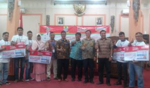 MENJADIKAN UMKM YANG TANGGUH DAN INOVATIF DALAM MENGHADAPI MASYARAKAT EKONOMI ASEAN 2017