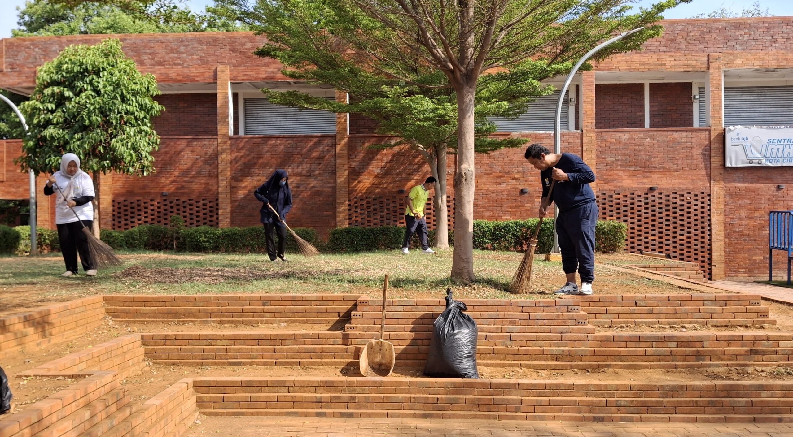 Pemkot Ajak Peran Aktif Masyarakat Memelihara Alun-Alun Kejaksan